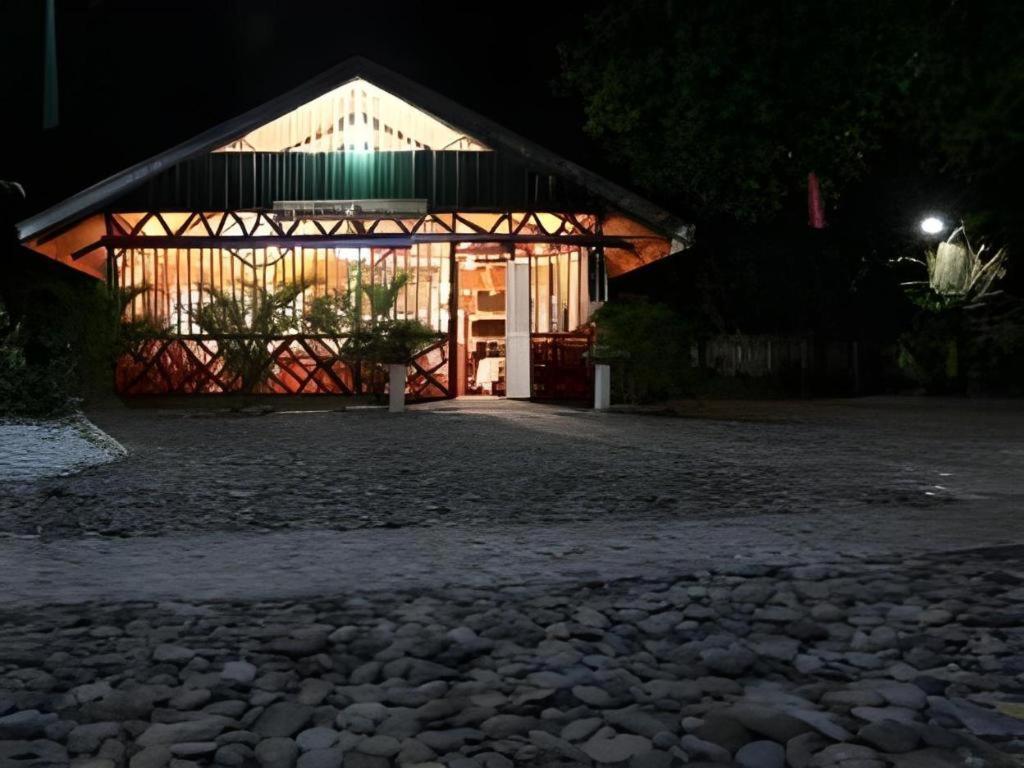 67Th Heaven Holiday Resort Lucbuan Buitenkant foto